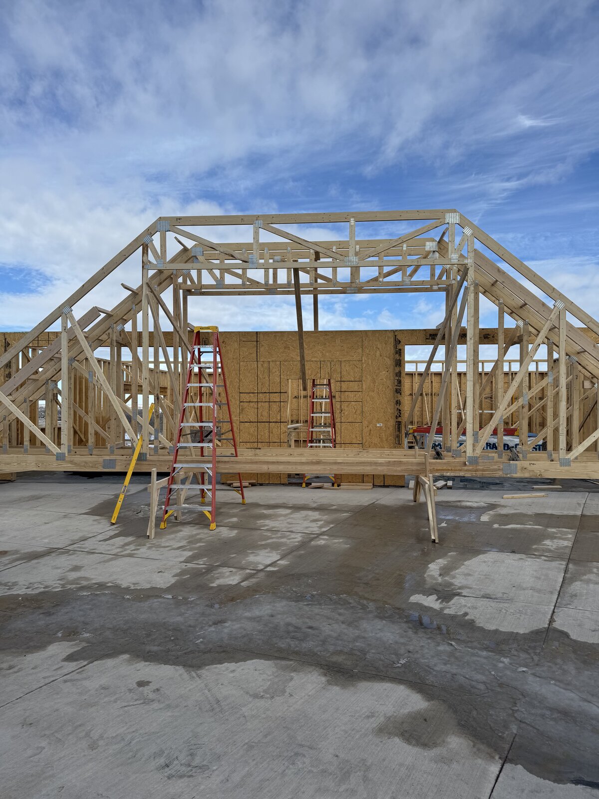 Full Detached Garage - Living Trusses